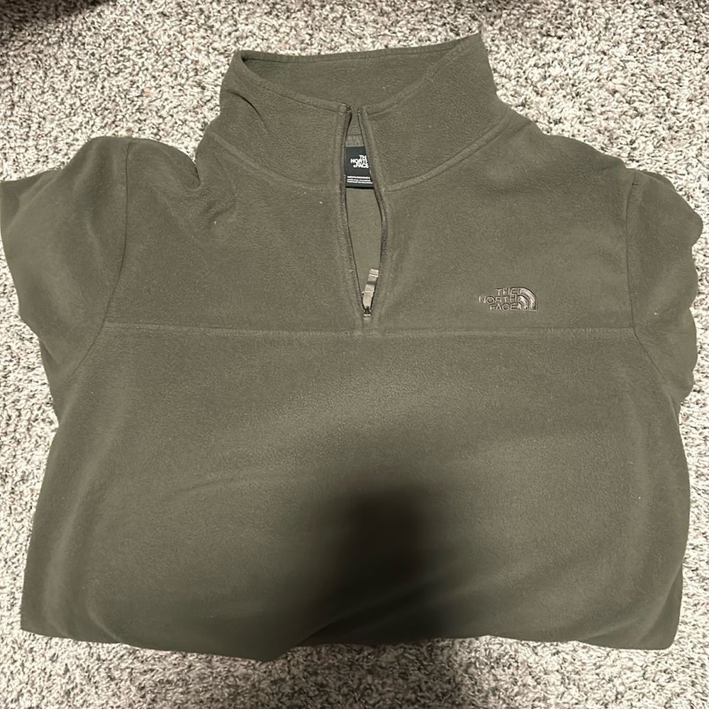 North face long sleeve pull over